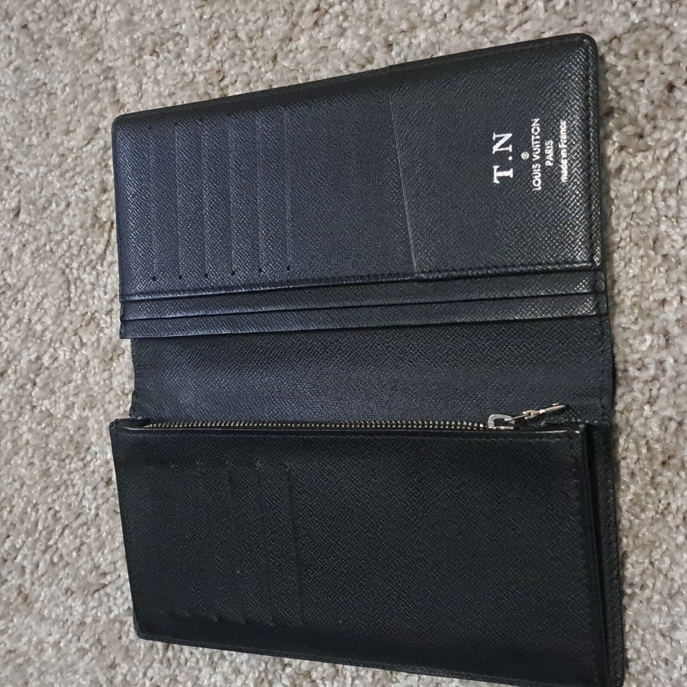 Men's  Louis Vuitton Damier Graphite Continental Wallet - Picture 4 of 14